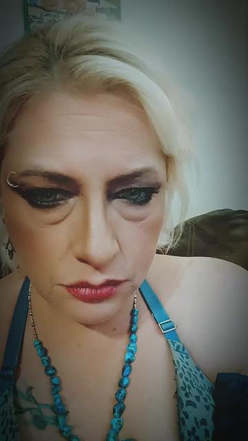 @ACrazyCatLady82