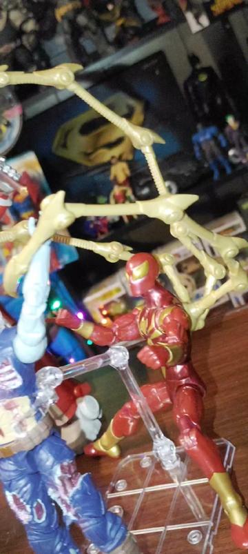@ActionFigureMafia