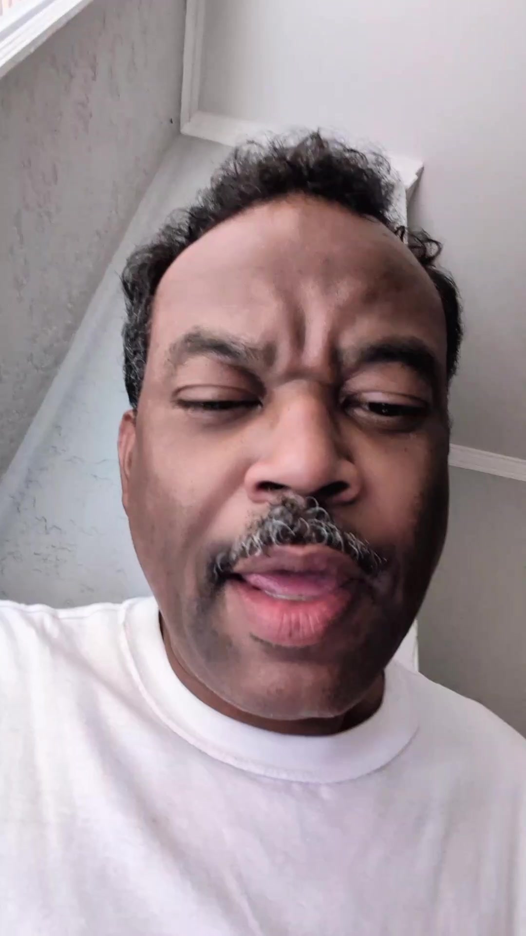 @Jowahorncomedy