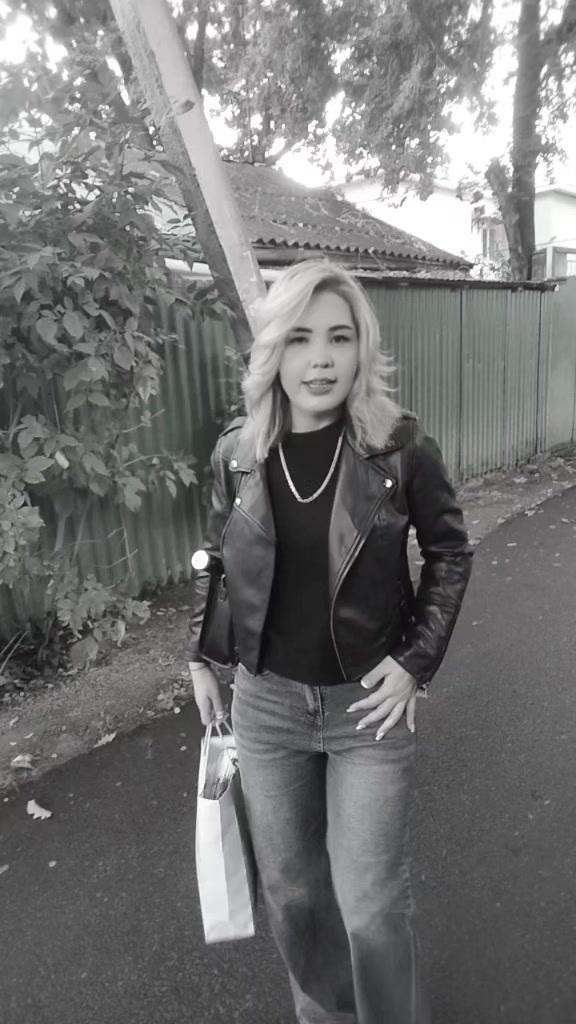 @Әкесінің ерке қызы