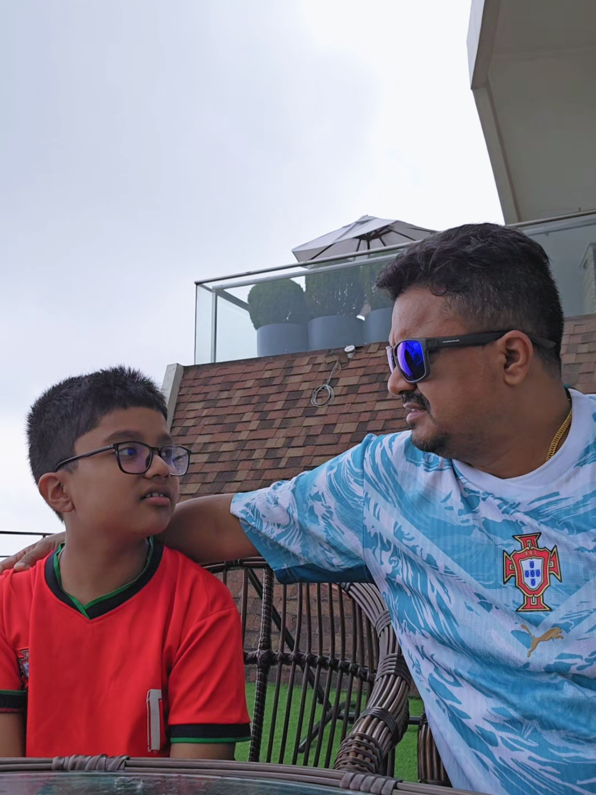 @Anups Vlogs