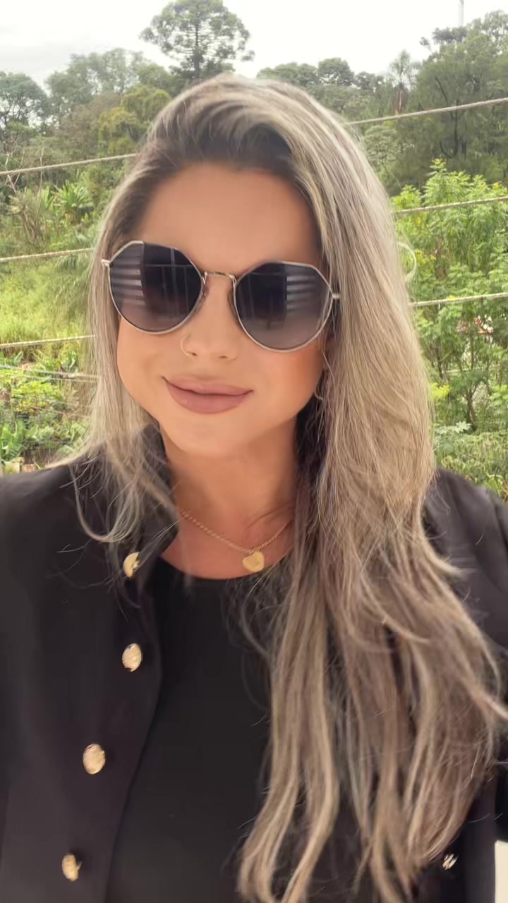 @Sandrinha Bonfim😍
