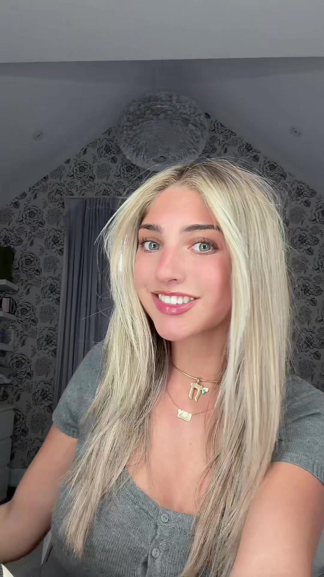 @Lily