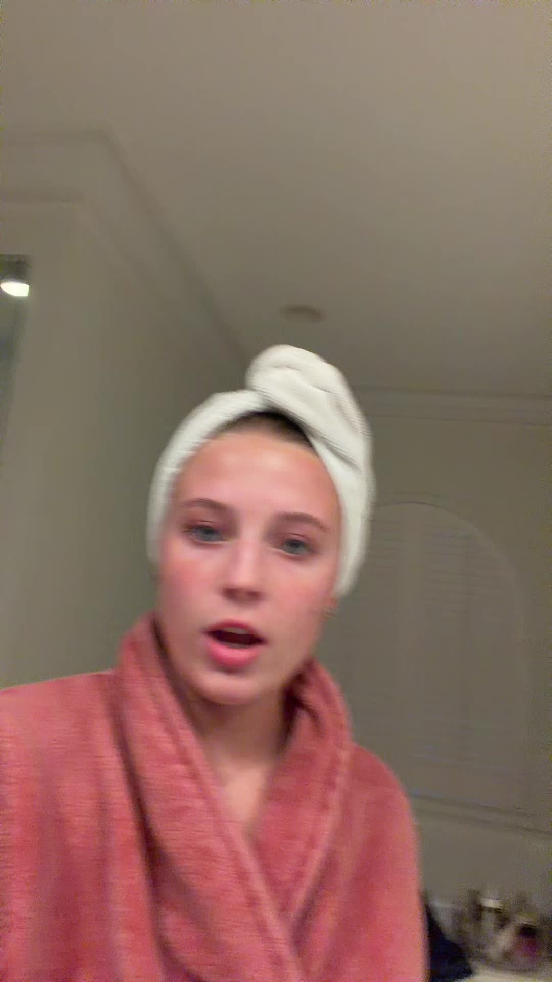 @elladarragh58