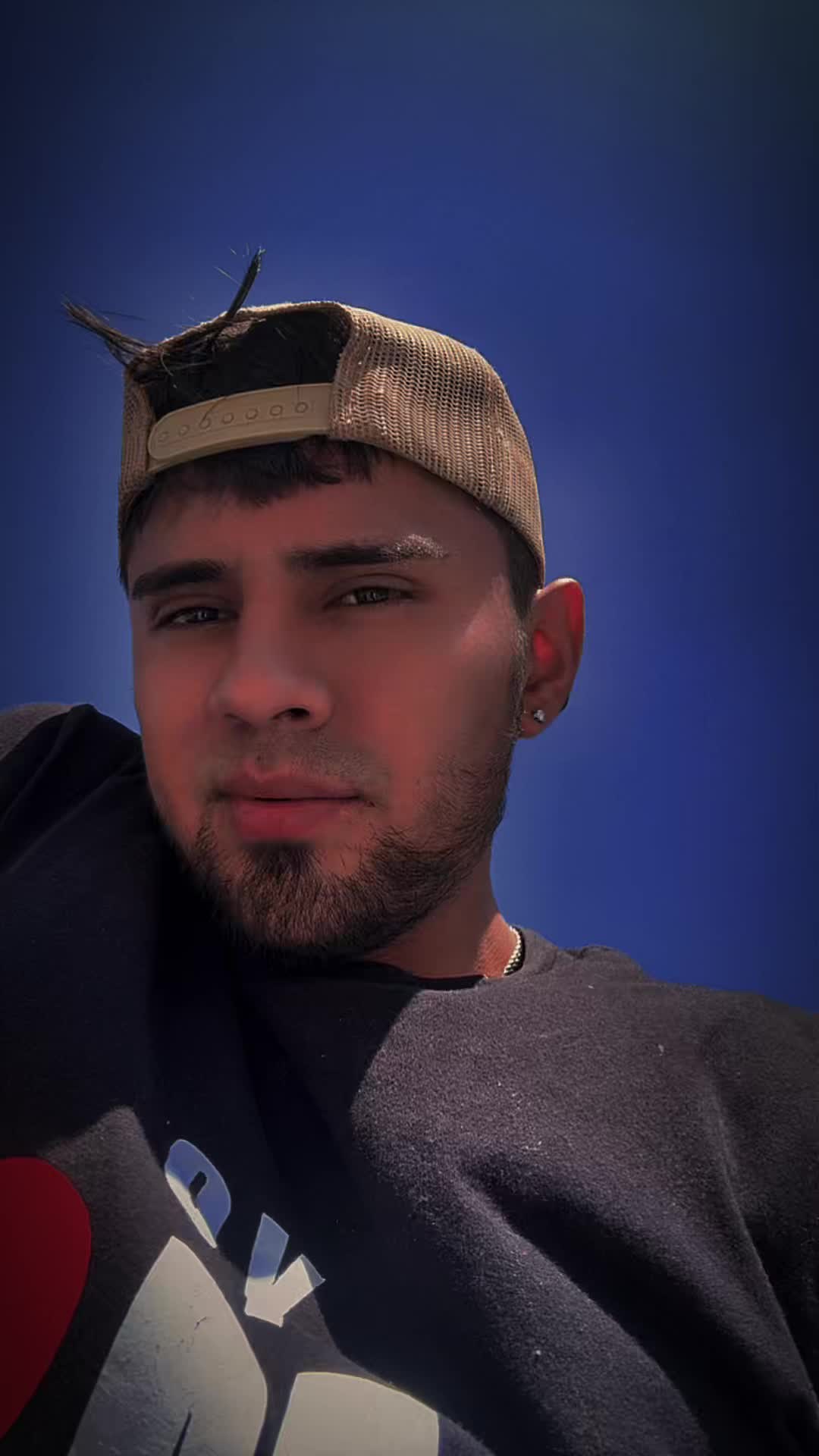 @Roberto