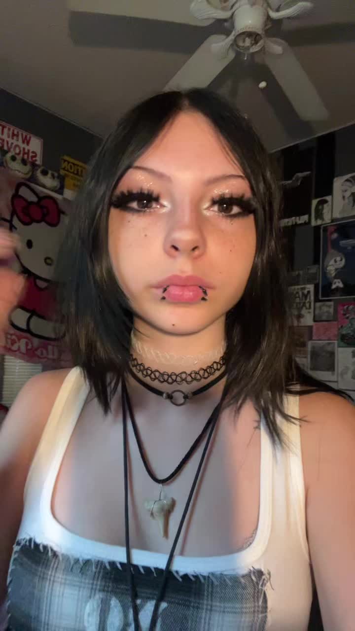 @≽^•༚• ྀི≼