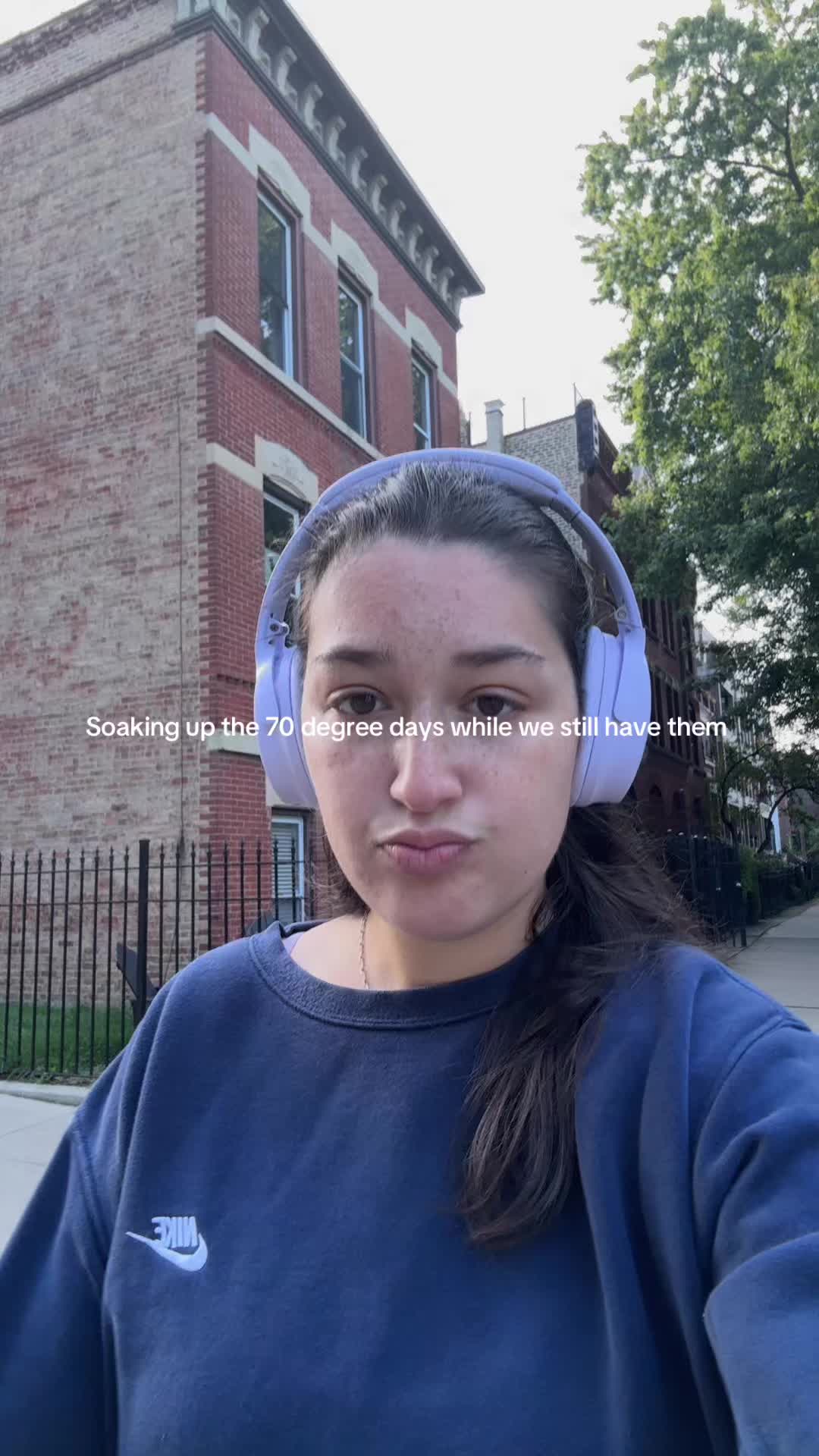 @Lilygoldman