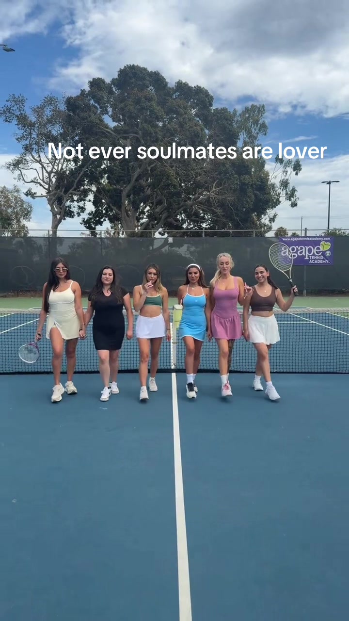 @Toomuchclass_