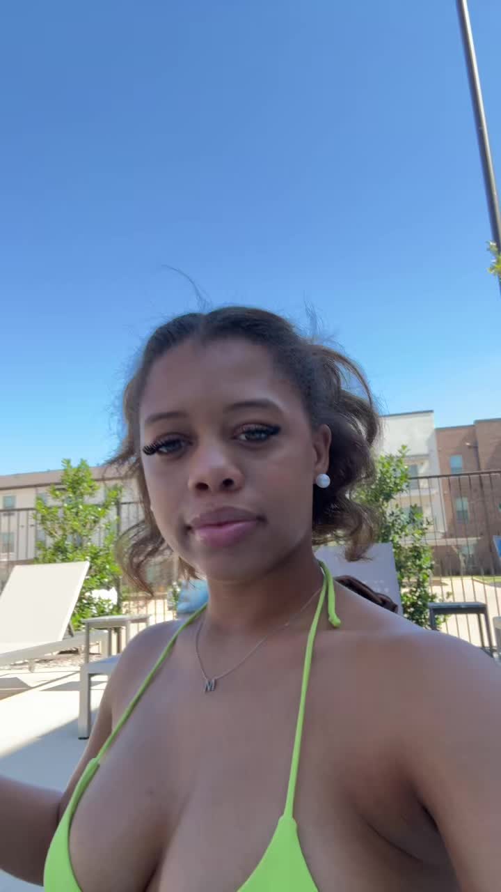 @yellowhoneysuckle