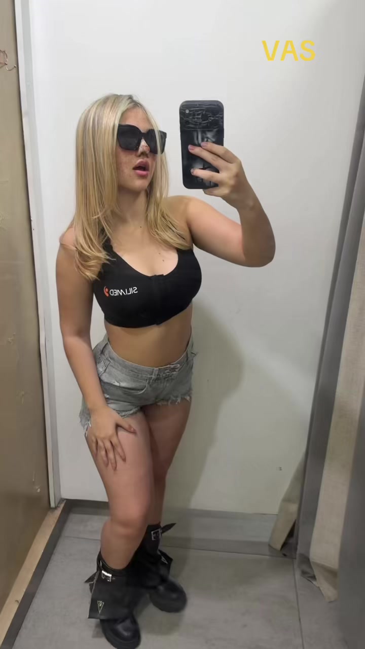 @Camiii