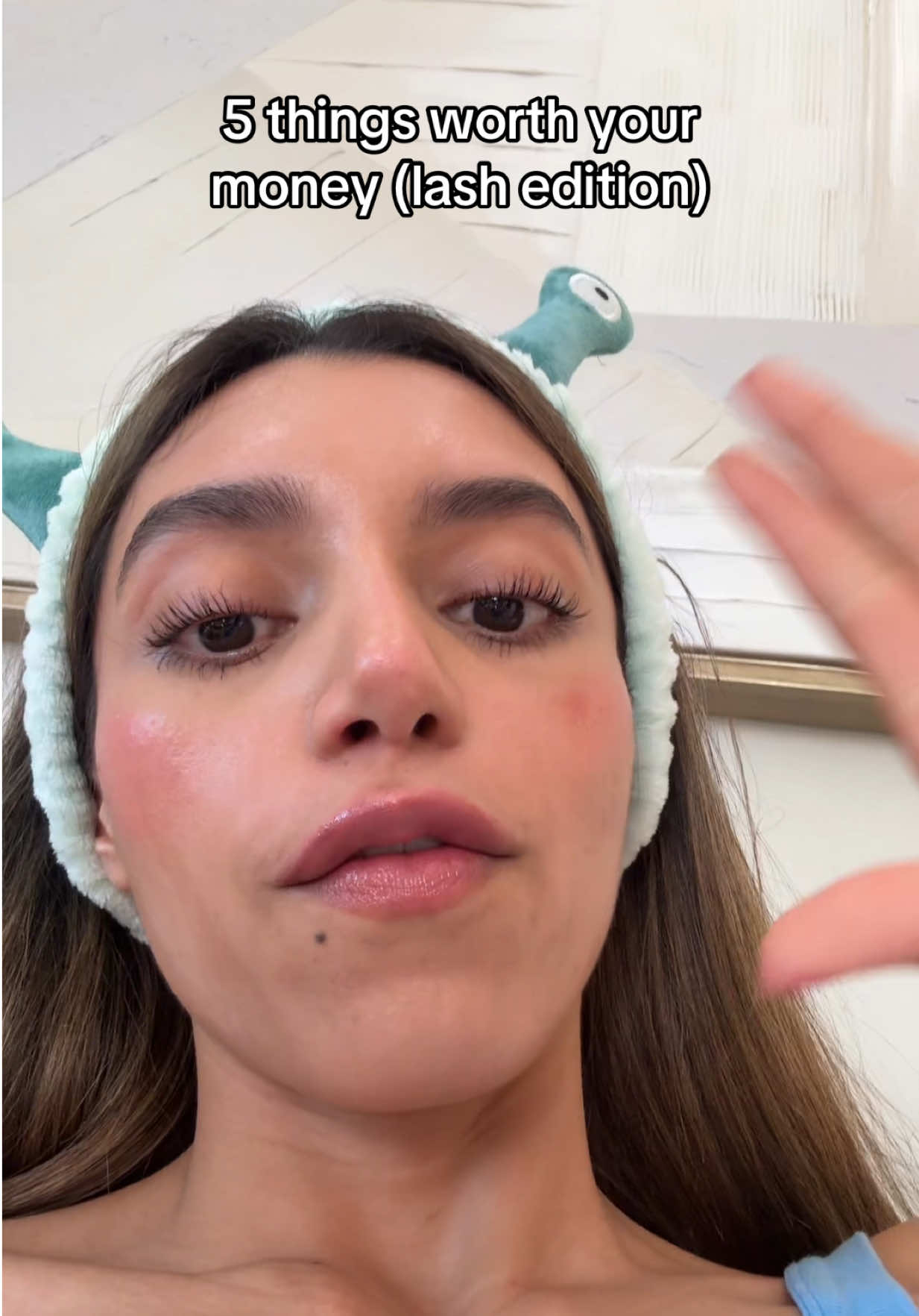 @Bella