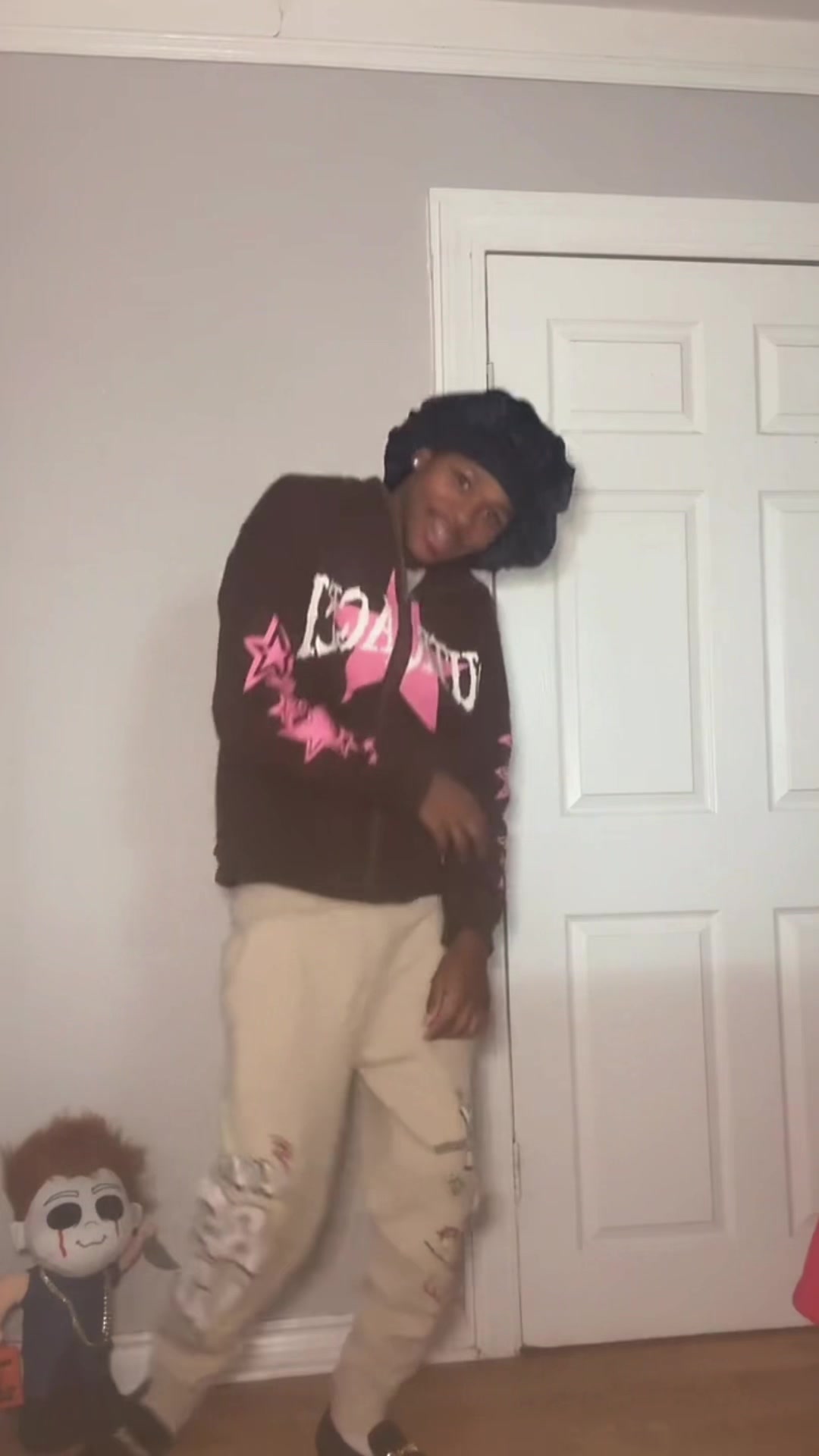 @Dee🧸