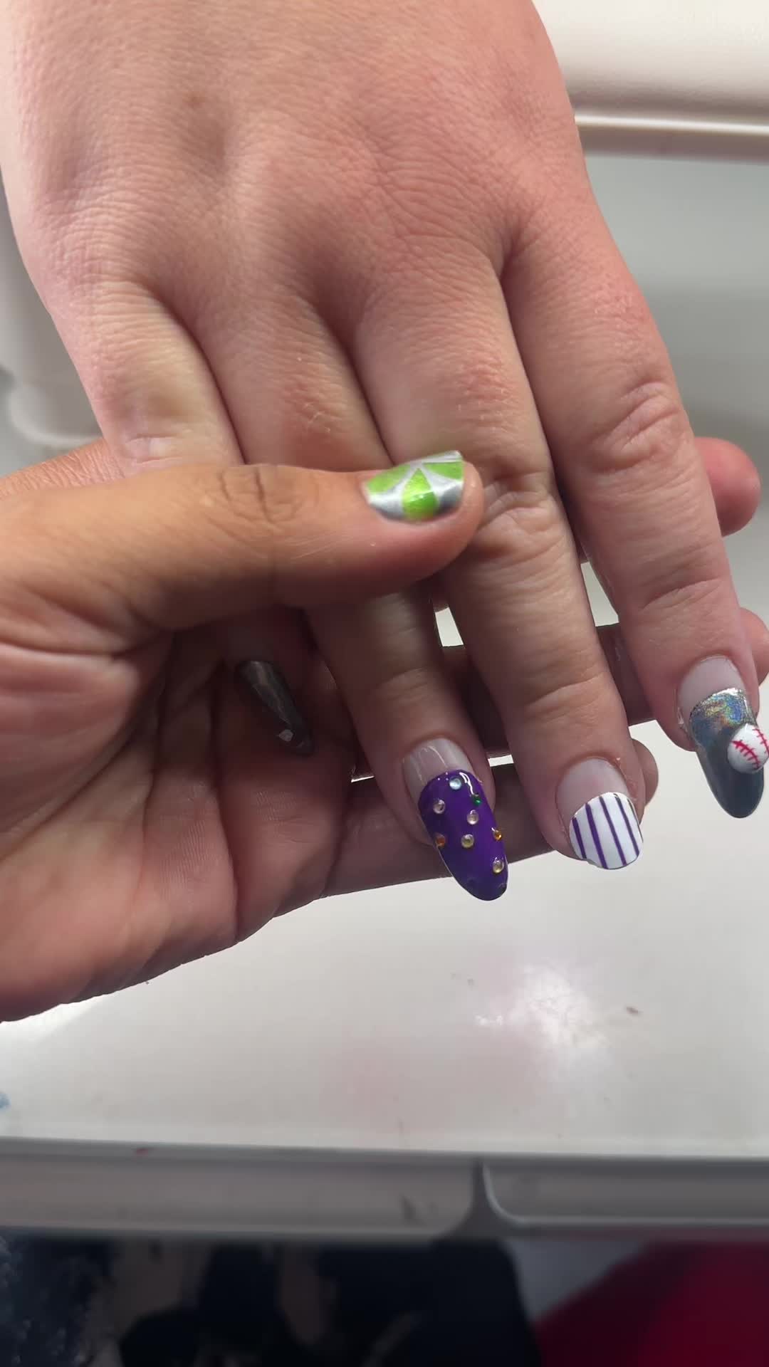 @softbutsharpnails