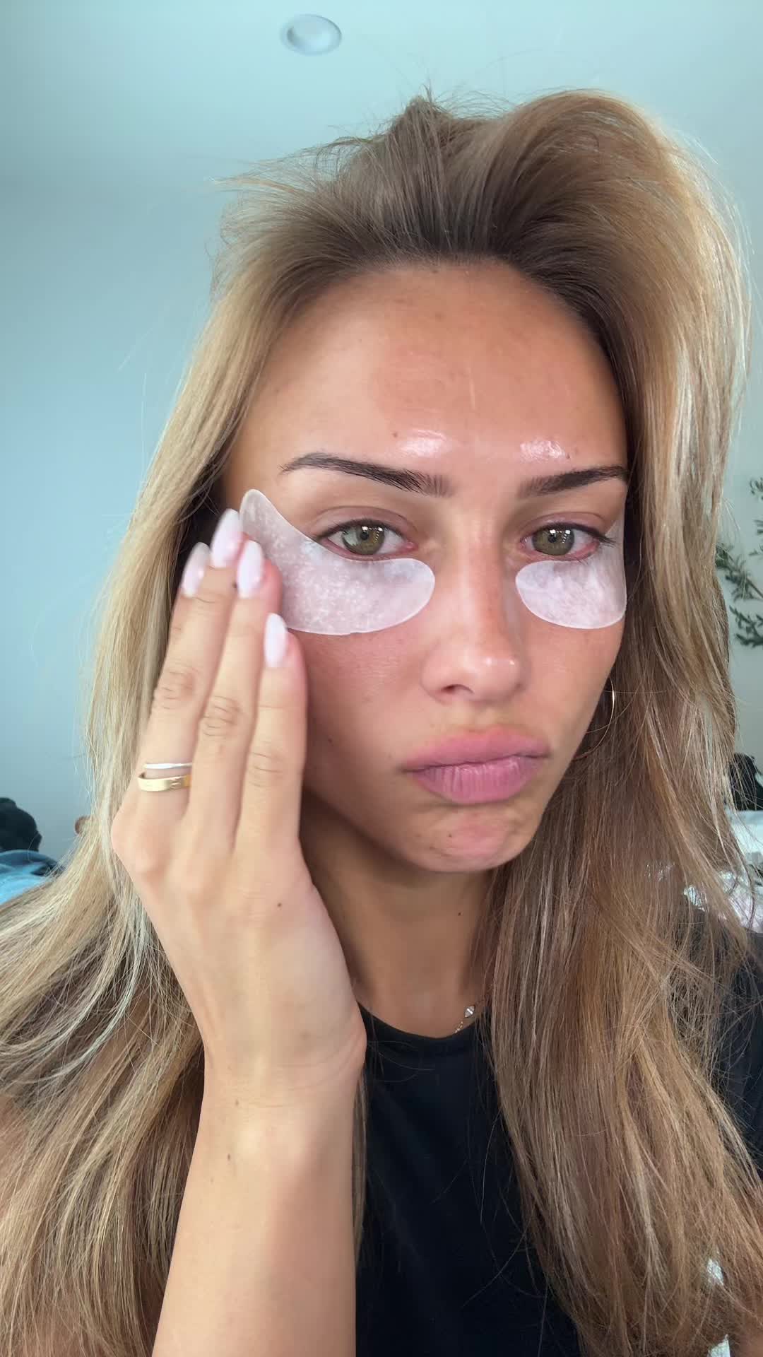 @bella l&ouml;vkvist