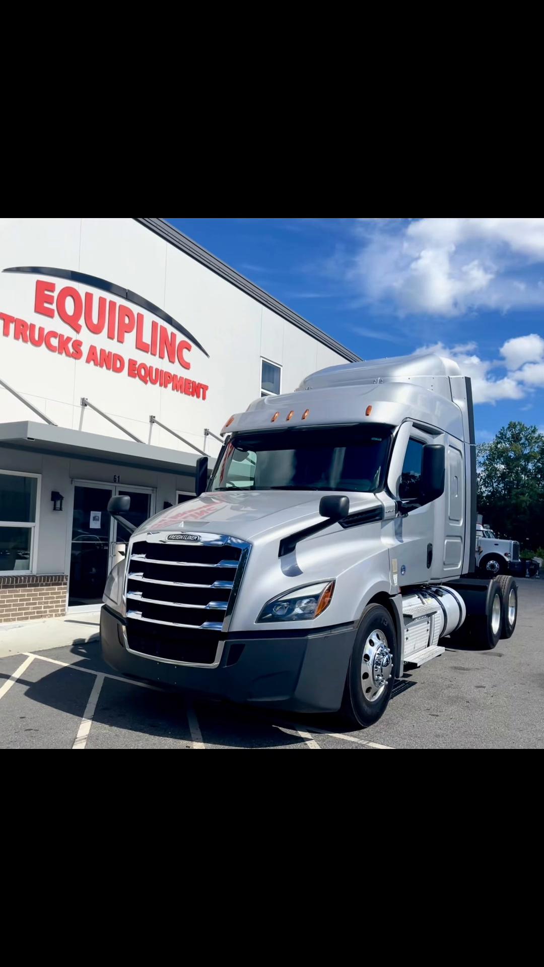 @EquiplincTrucks