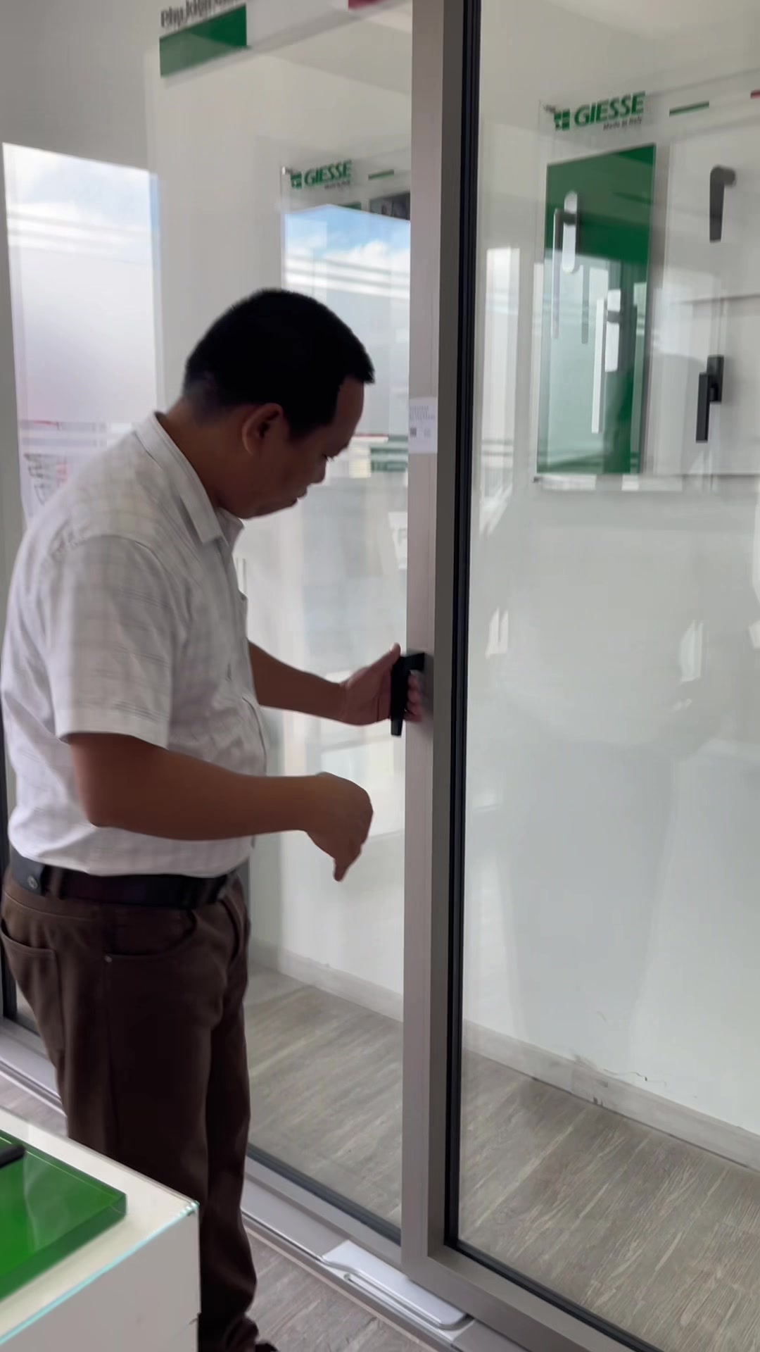 @Chiến nh&ocirc;m