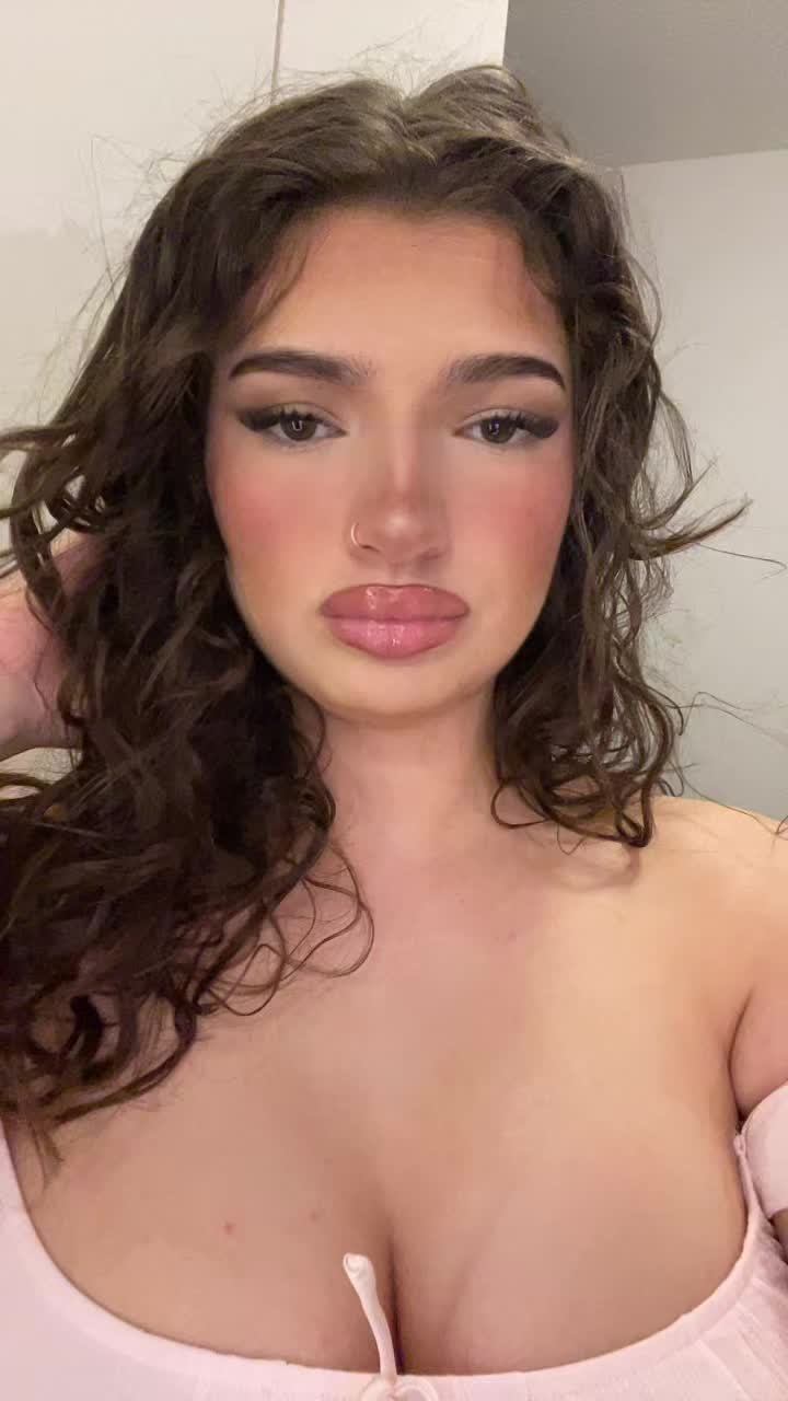 @𝒷𝑒𝓁𝓁𝒶𝒶🇦🇱