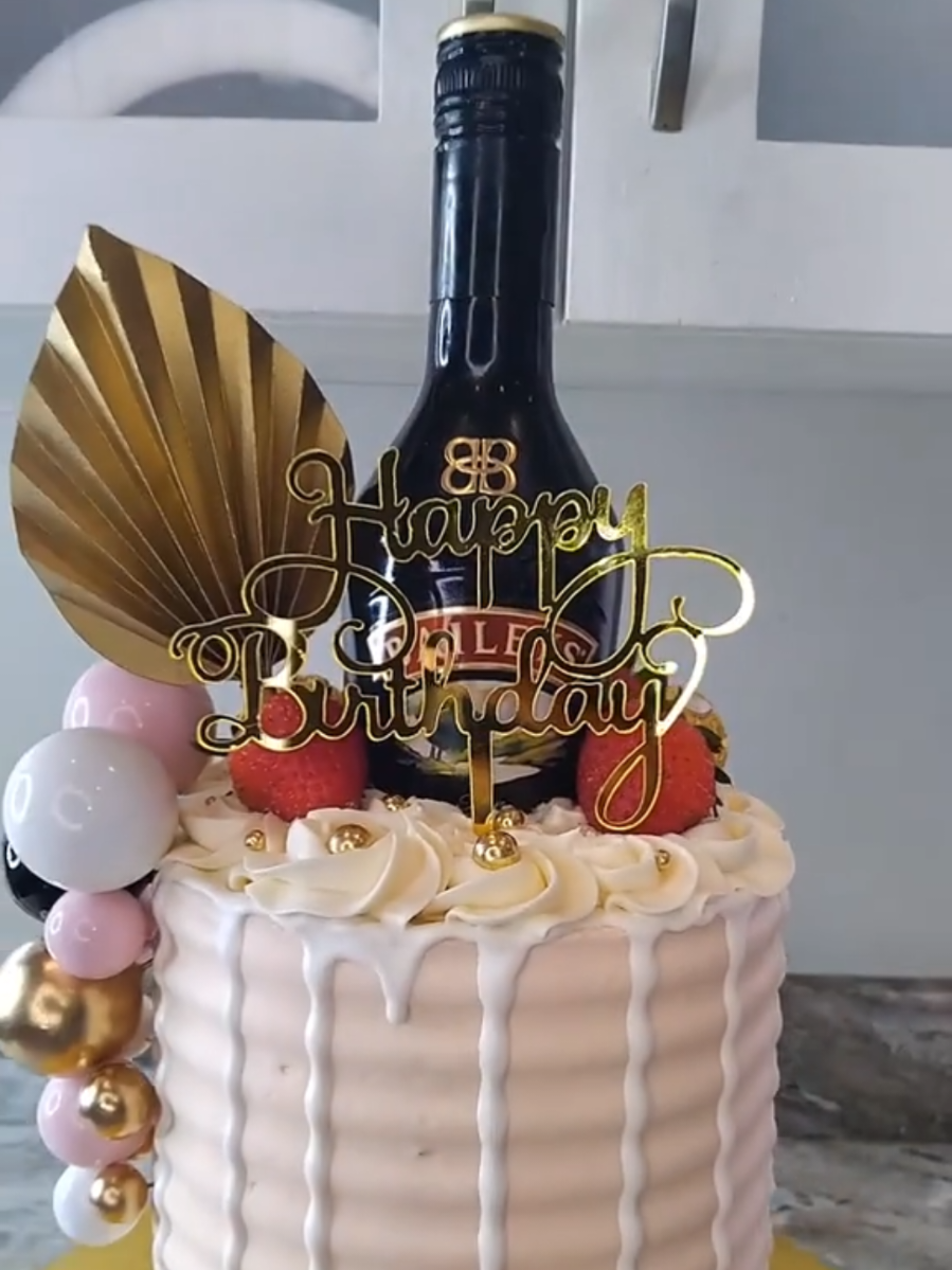 @Sweet & Moist Cakes | 🇰🇾🇯🇲