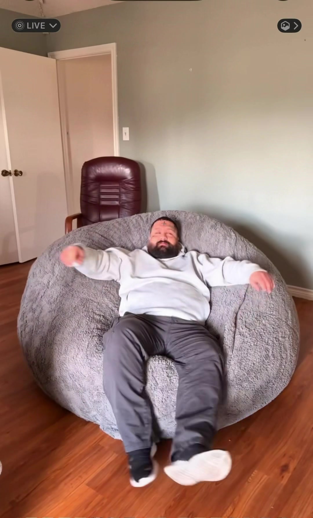 @Mannybagadonuts