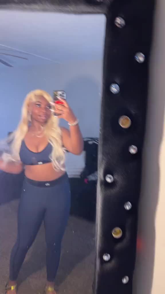@lurkingglouu