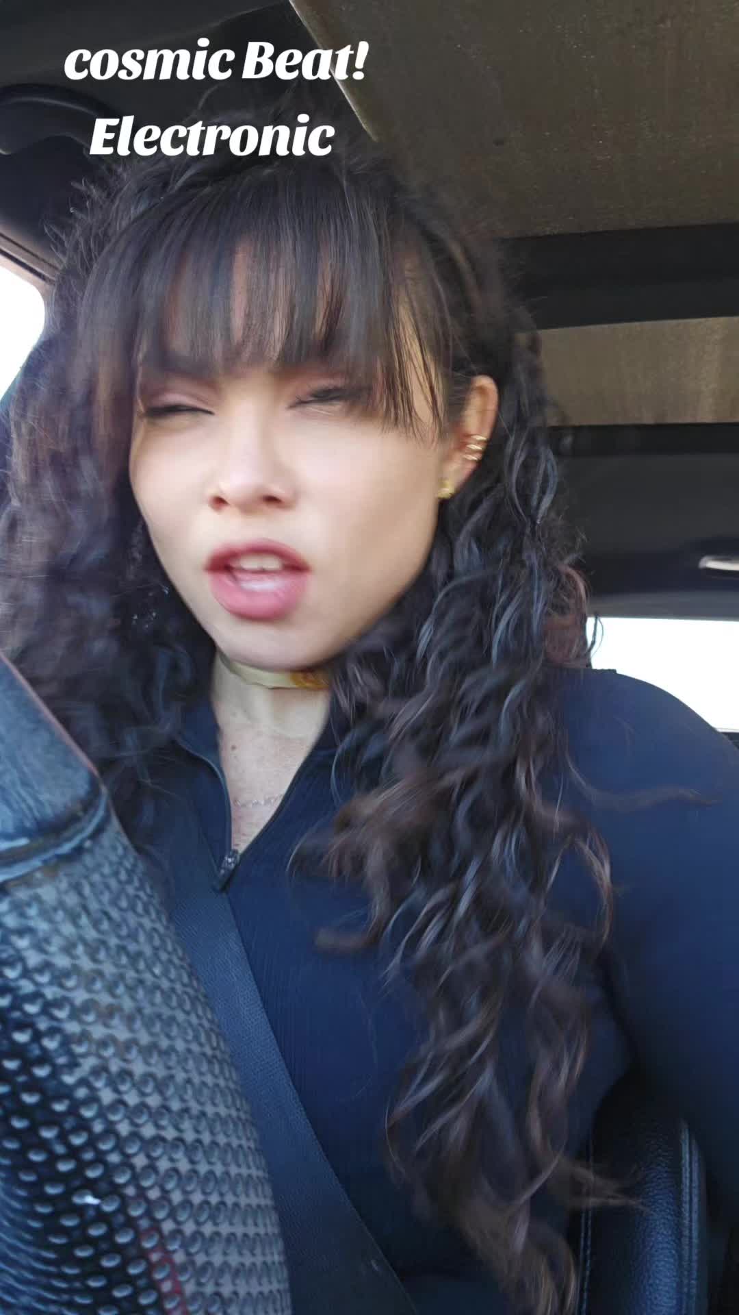 @Sussy