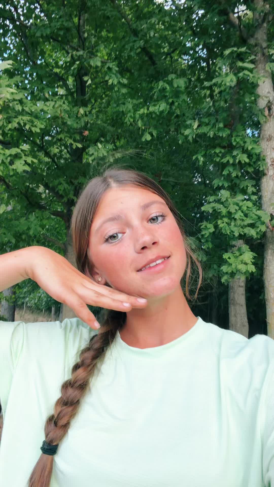@👸🏼