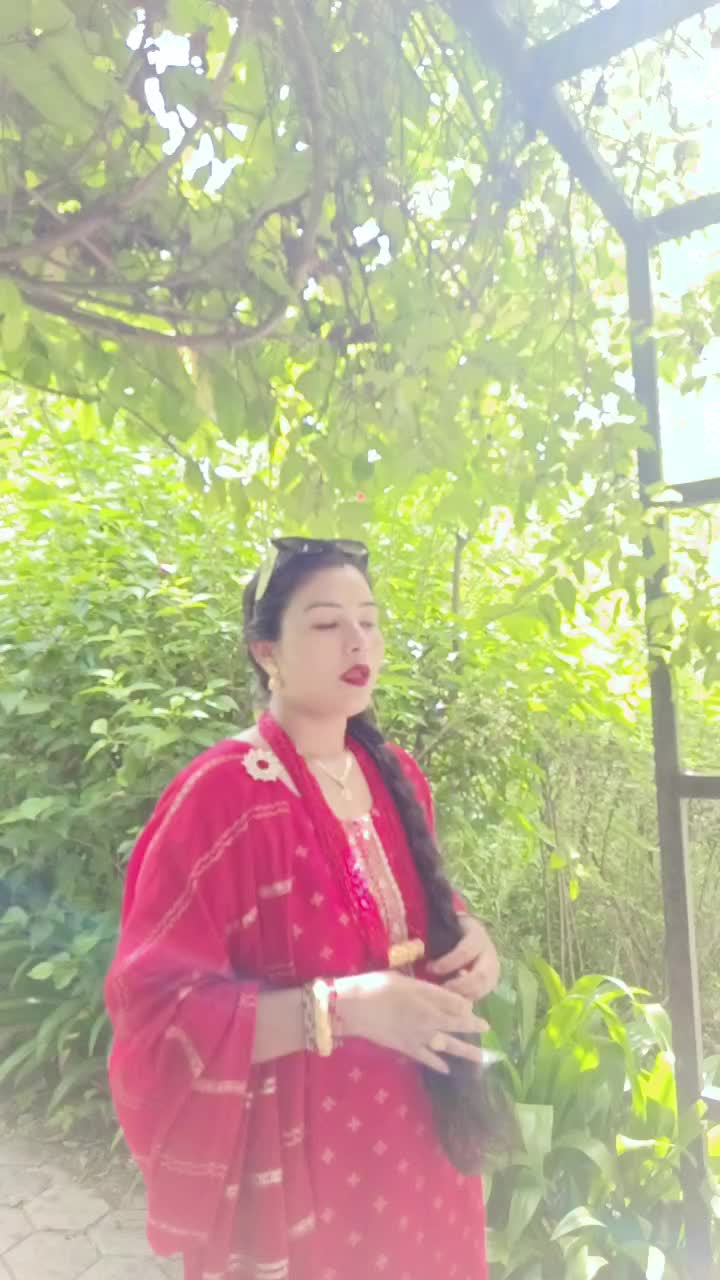 @kaviyabhadel