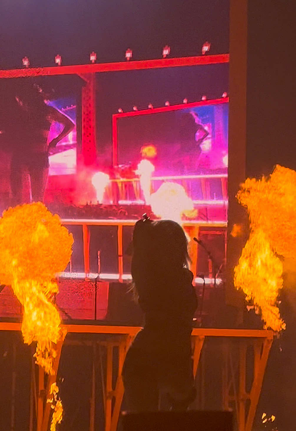 @RoseInThePit