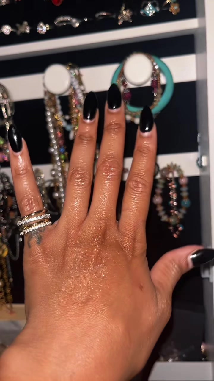 @Tazvazbaybee