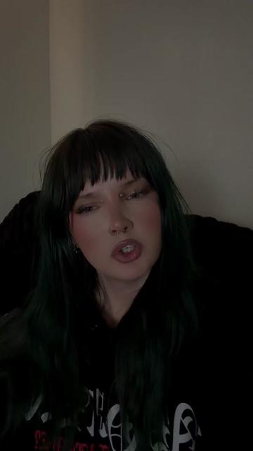 @Makala 🕯️🦇🥀