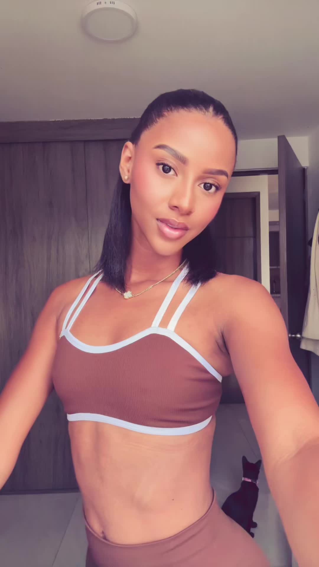 @Laura Lafaux✨