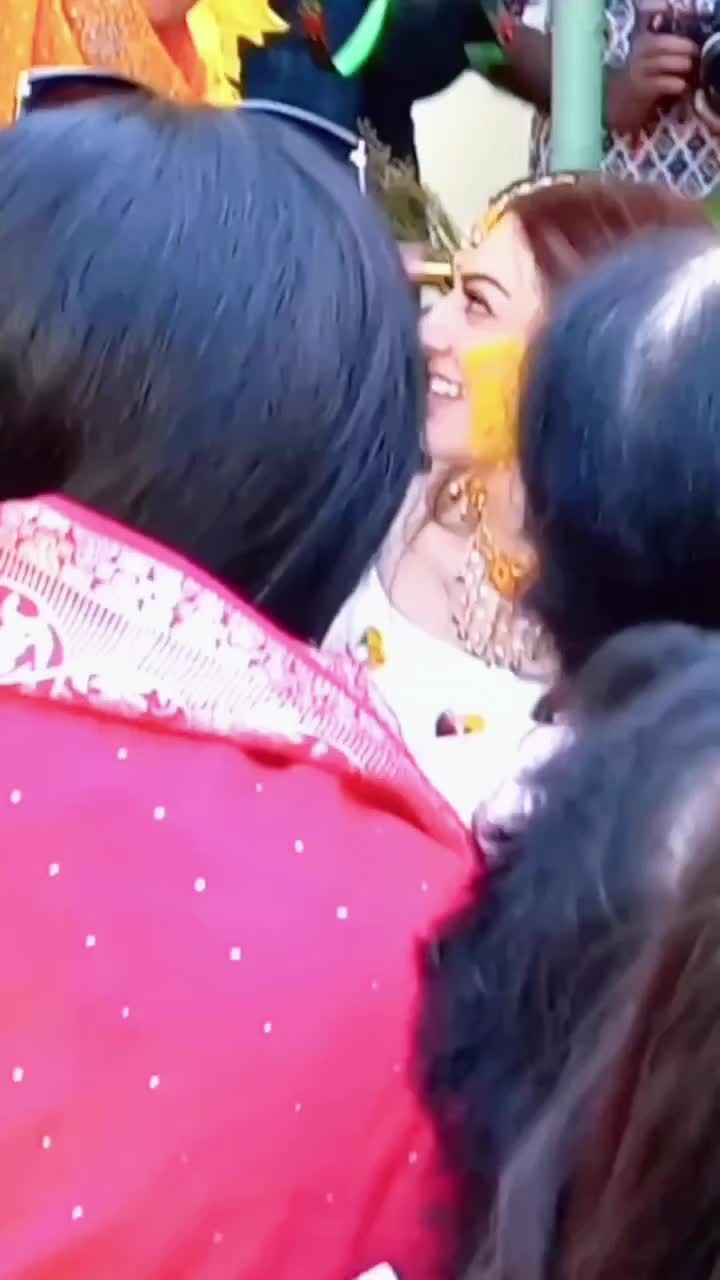@Lovely Hansika