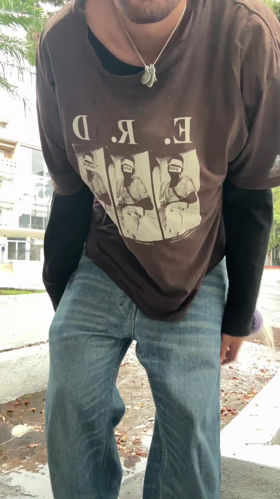 @Nakedtwister