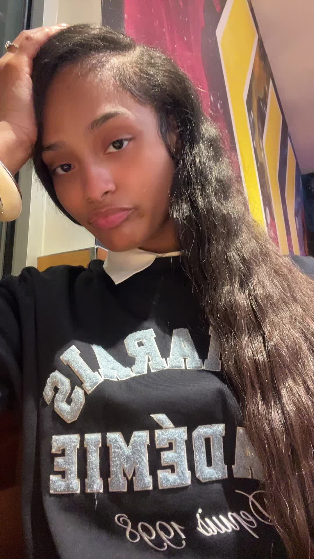 @KYLA 👩🏽⚕️
