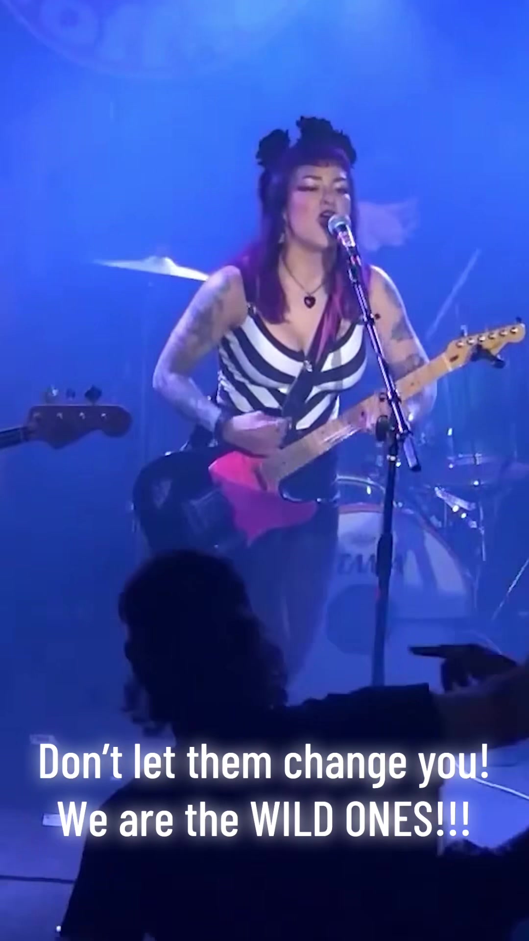 @TheHellflowers