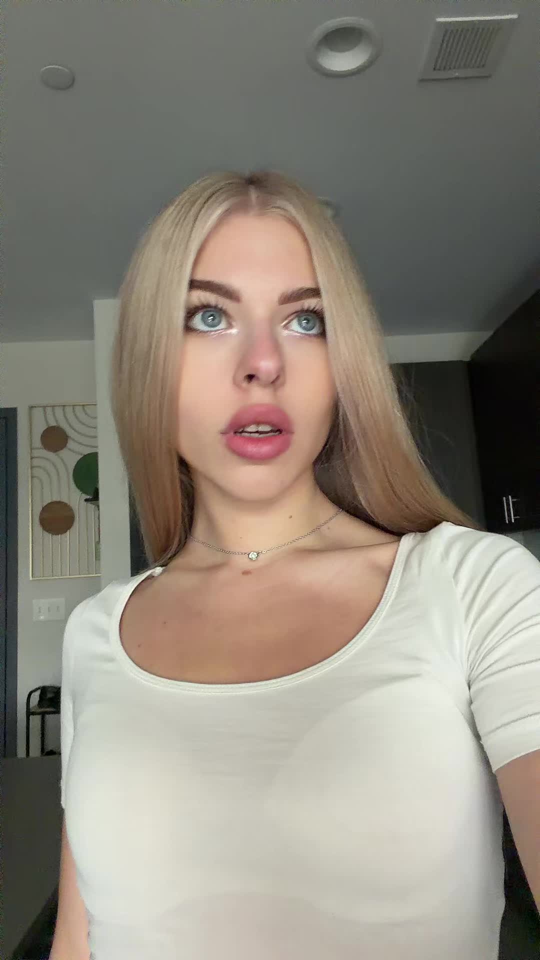 @Лерочка🪽