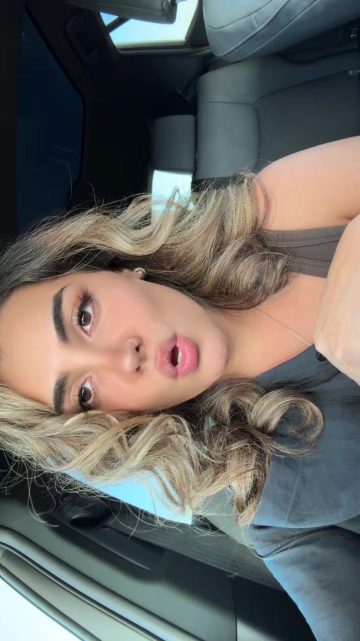 @Ariyanaz
