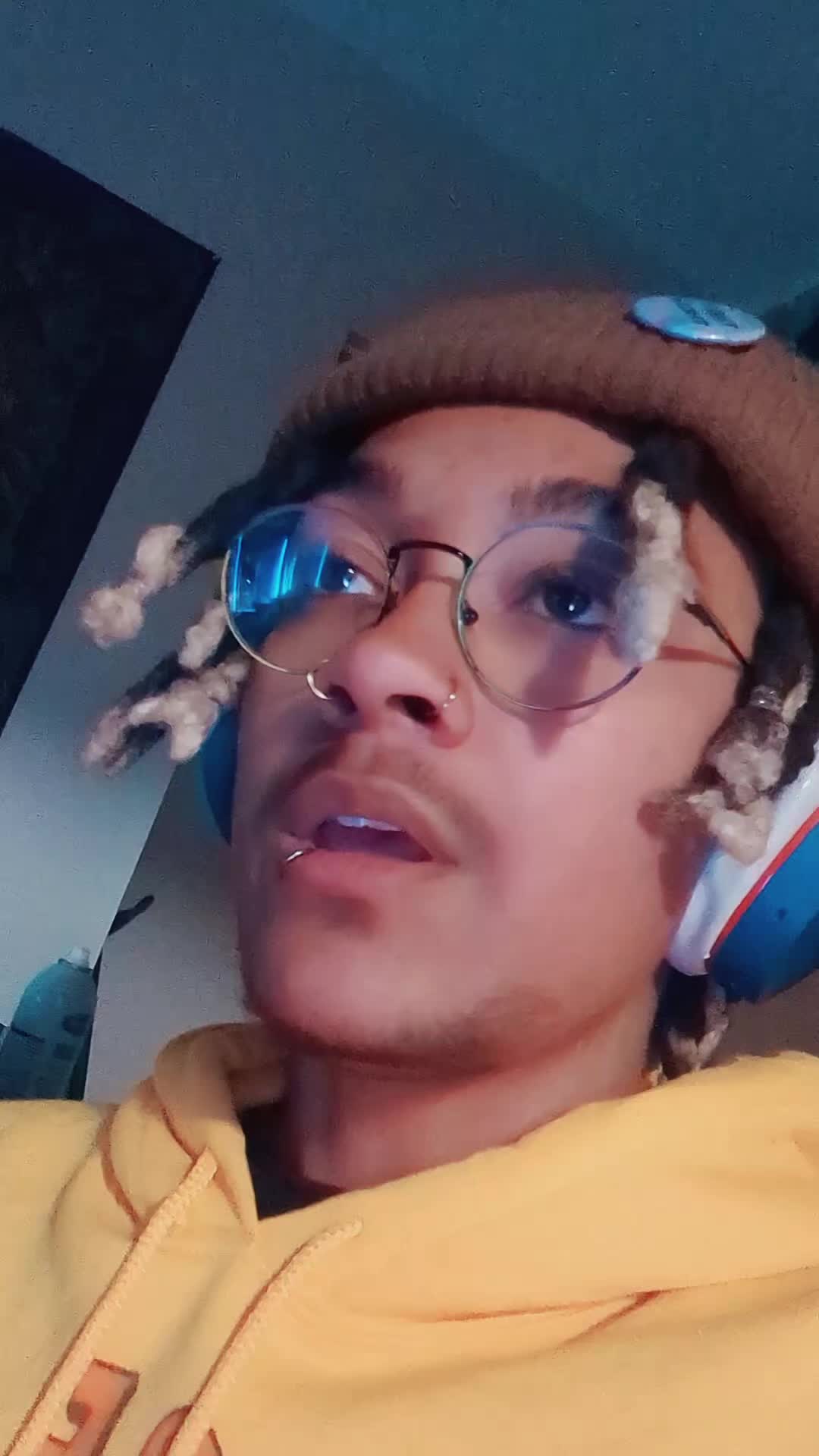 @Ari