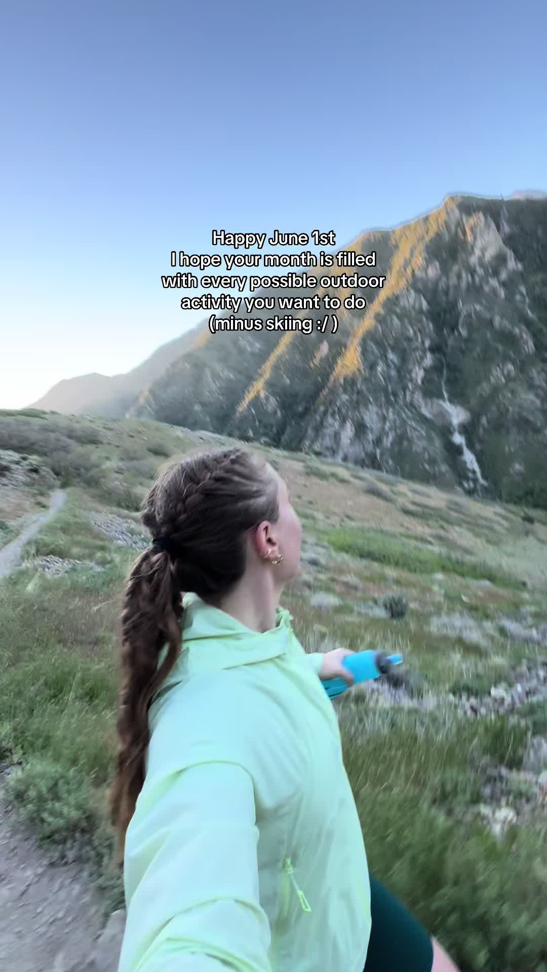 @Jenna | Sunrises & Skiing