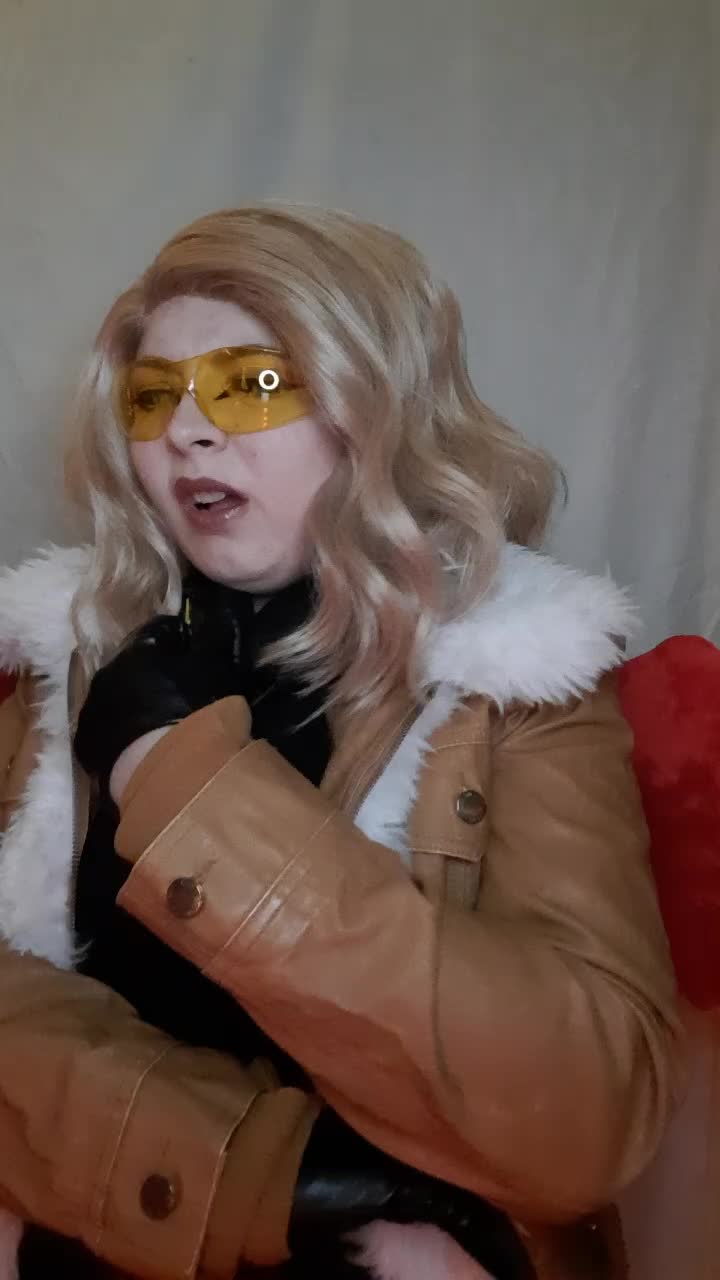 @RavynTheSmolElf