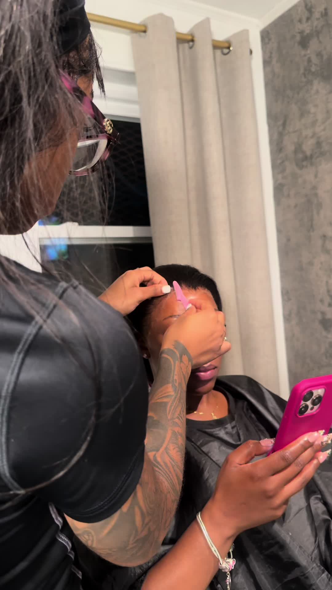 @CrownedByMari