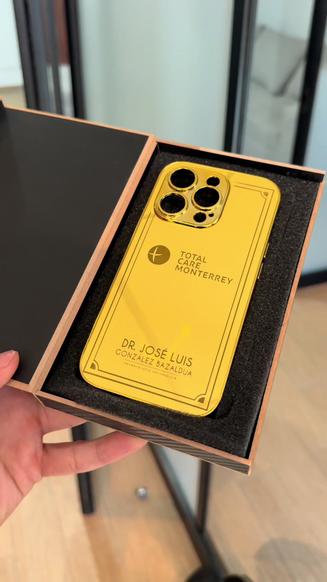 @Luxurycoverco