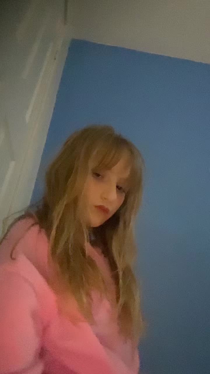 @TeddiAnne