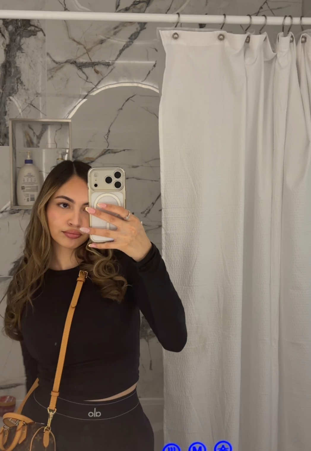 @ANA AG ♡