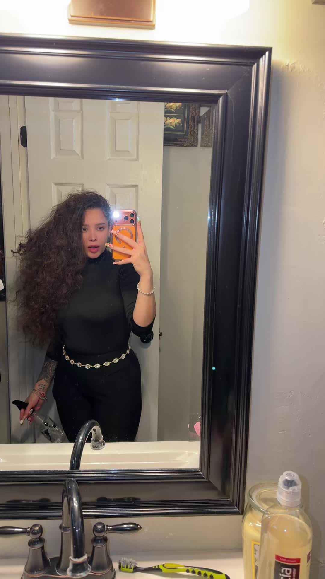 @Goddessgenesis_