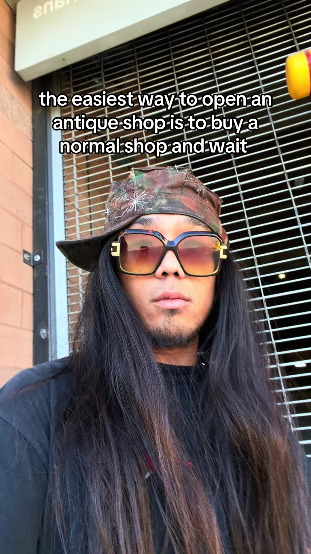 @comma