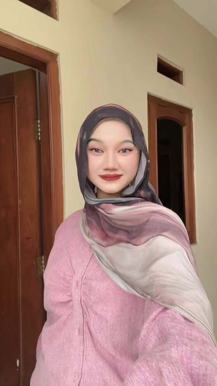 @Faniaaa
