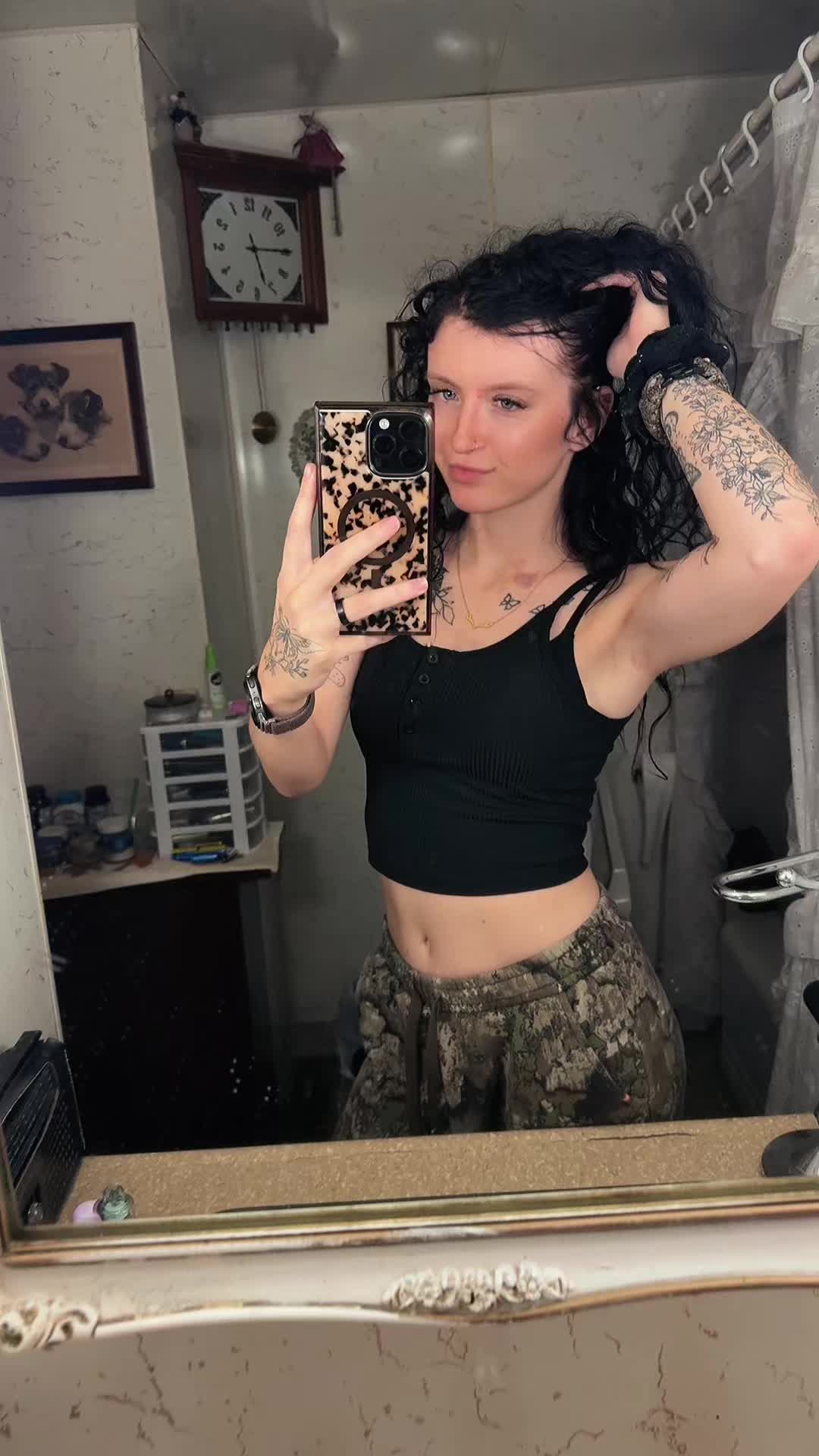 @🎱♠️𝓟𝓻𝓮𝓽𝓽𝔂🦋𝓛𝓪𝓭𝔂♠️🎱