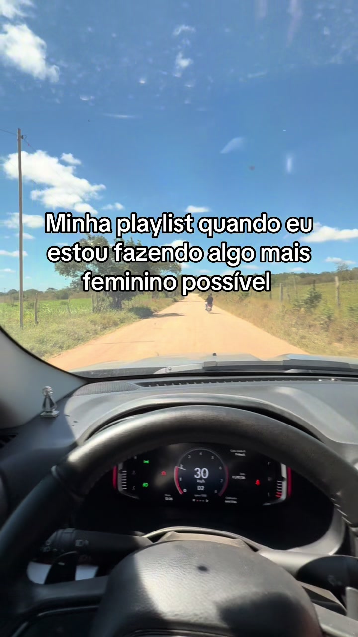 @nicoly_fonttinelly