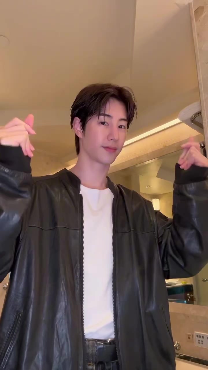 @ลีฟ เซราะกราว
